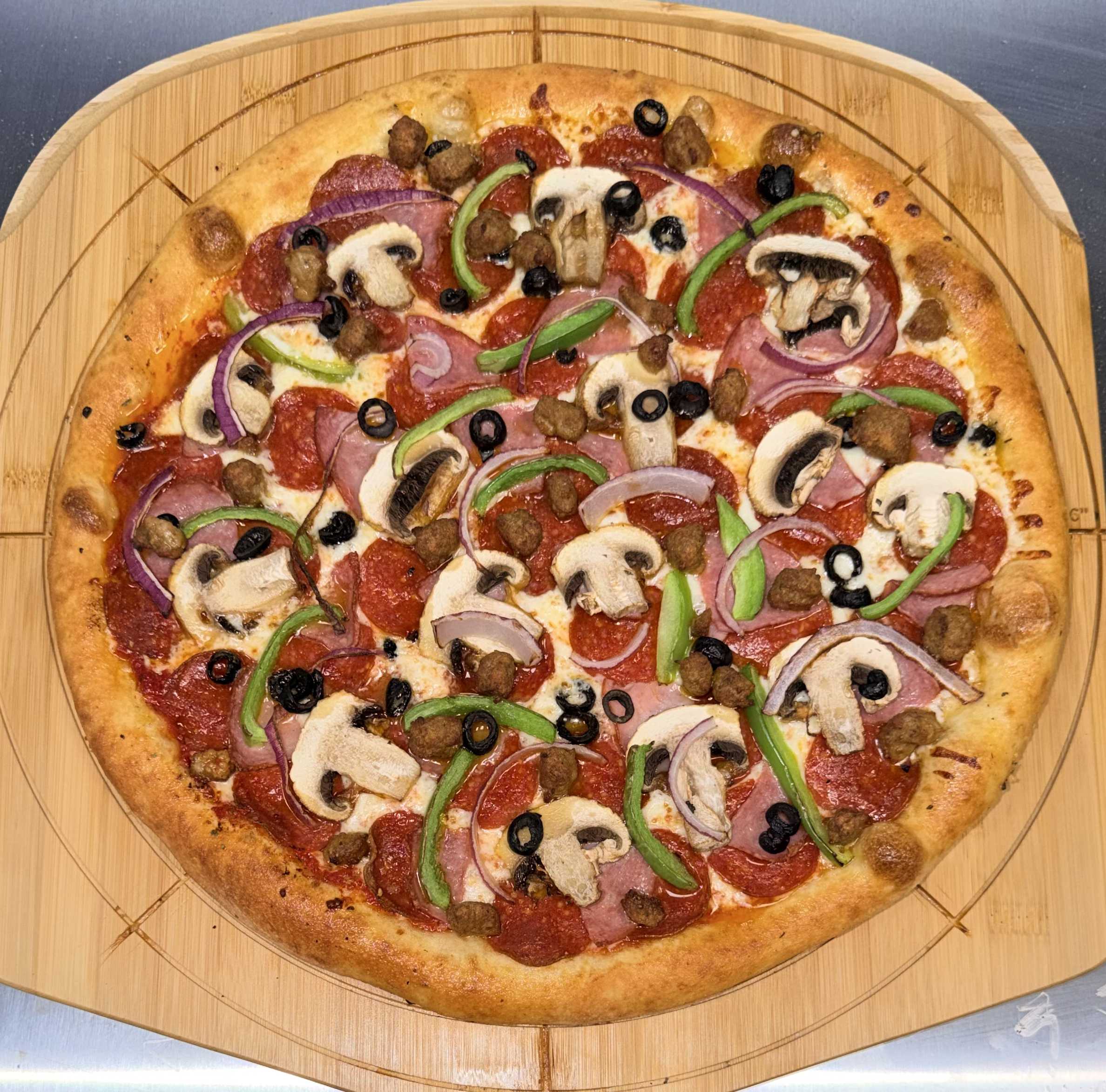 Supreme Pizza (Large)